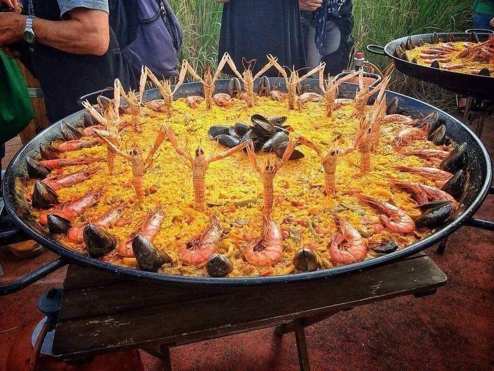 1000x750, 214 Kb / плов, креветки, моллюски, раковины, жаровня, паэлья