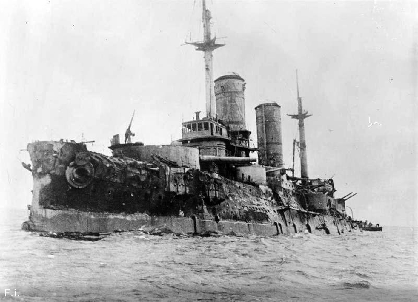 1400x1013, 245 Kb / ч/б, броненосец, корабль, судно