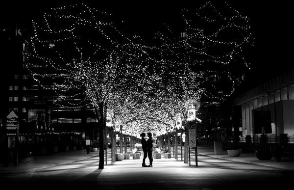 600x387, 52 Kb / ч/б, огни, сердце