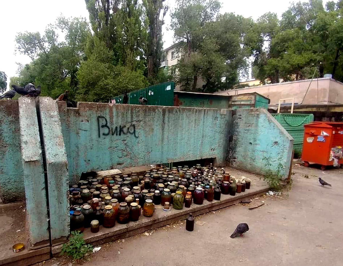 1200x931, 265 Kb / мусорка, Вика, банки, закатки, варенья, огурцы, голуби