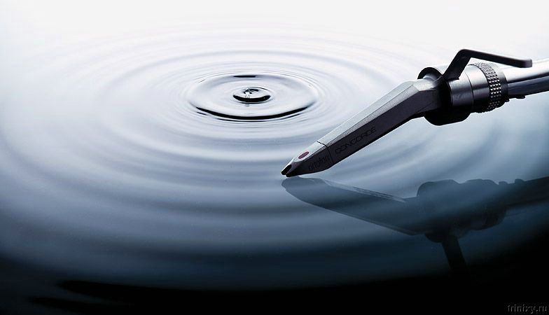 784x450, 46 Kb / вода, пластинка