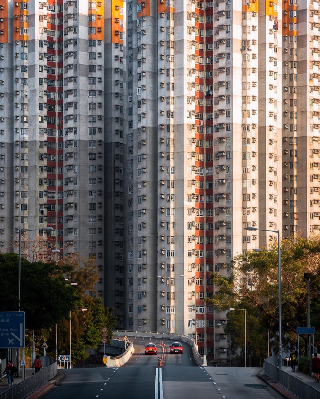 640x798, 250 Kb / высотка, дорога, авто