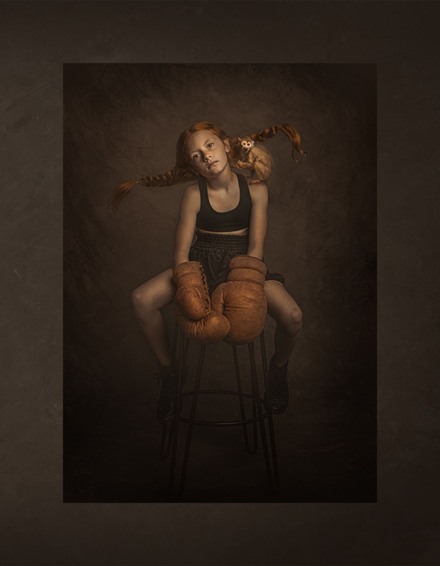 1400x1800, 109 Kb / рыжая, девочка, косы, шорты, боксерские перчатки, стул, табурет, обезьяна, Пеппи, Elin Zlatkovic