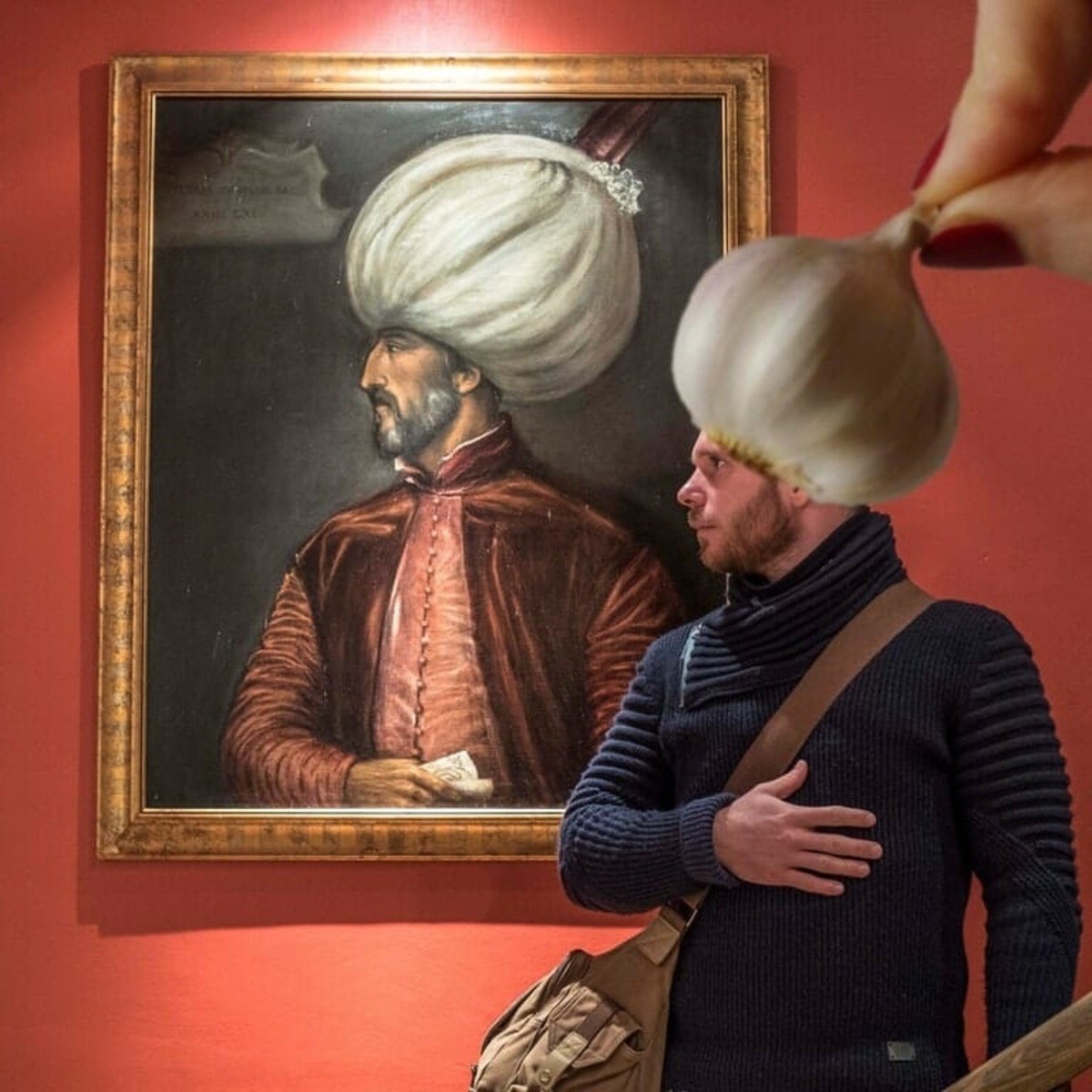 1200x1200, 230 Kb / Султан, чеснок, тюрбан