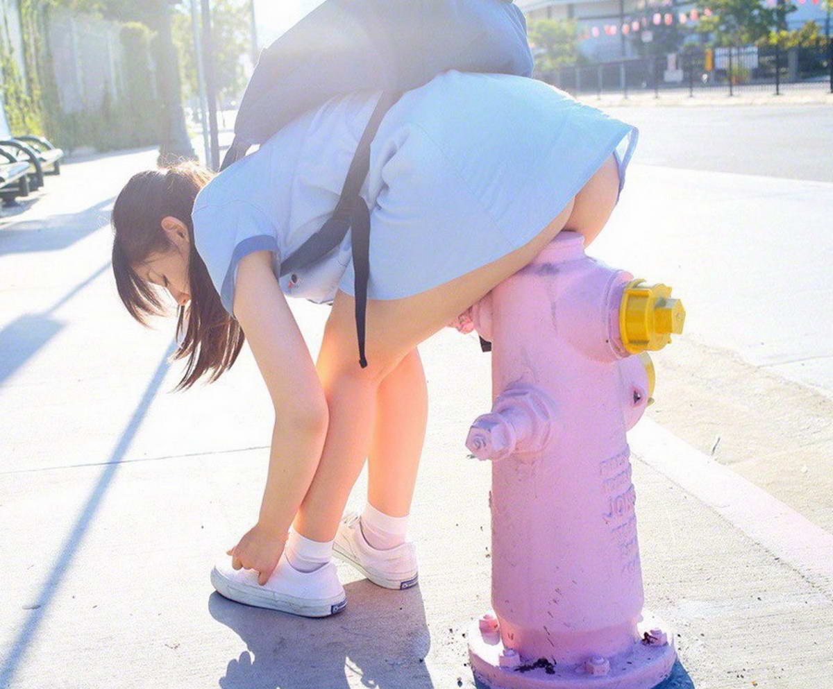 1200x993, 119 Kb / Колонка пожарная, жопа, рюкзак, гидрант