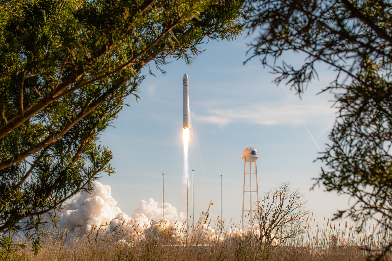 1279x853, 430 Kb / ракета, пуск