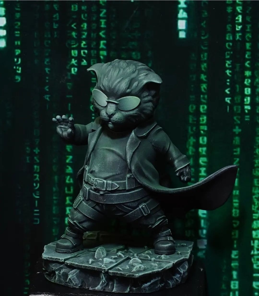 1080x1234, 229 Kb / Роман Кузнецов, Нео, Кот, фигурка, скульптура, Матрица