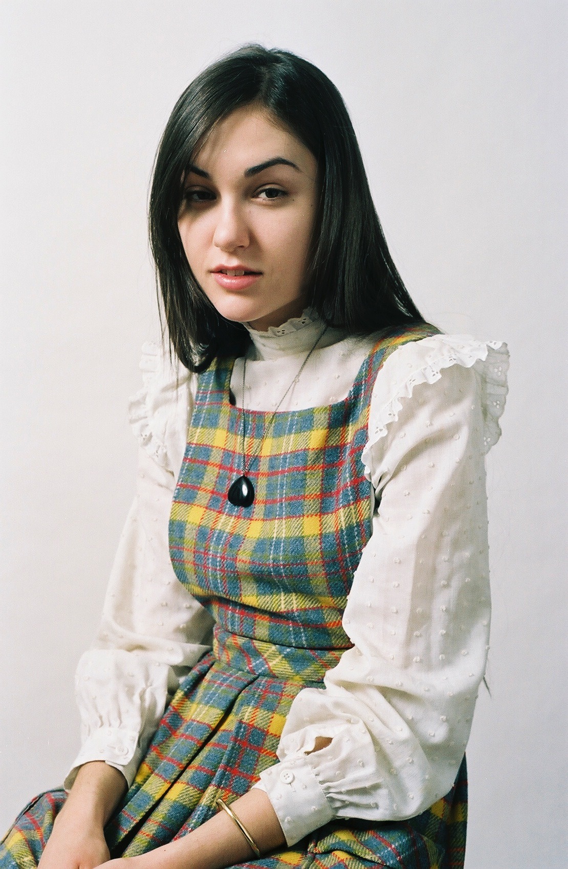 1110x1700, 507 Kb / саша грей, устала, платье, клеточка