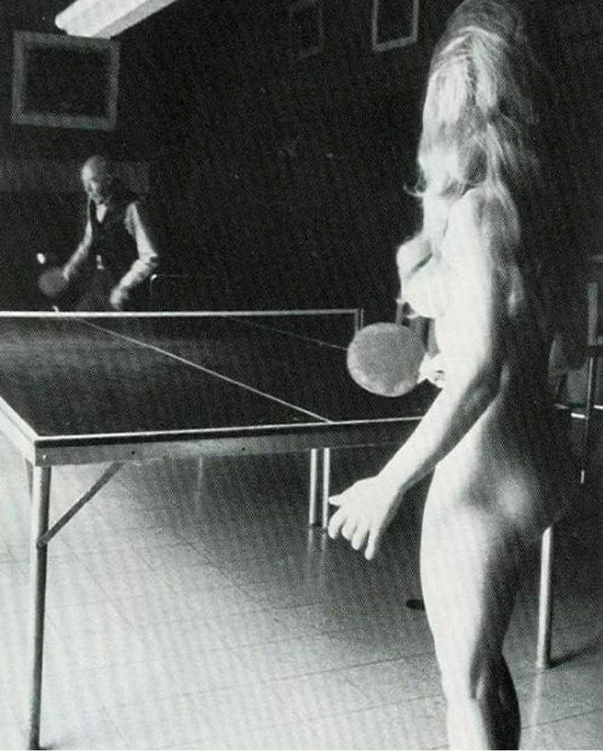 868x1080, 242 Kb / теннис, пинг-понг,  Генри Миллер, ч/б