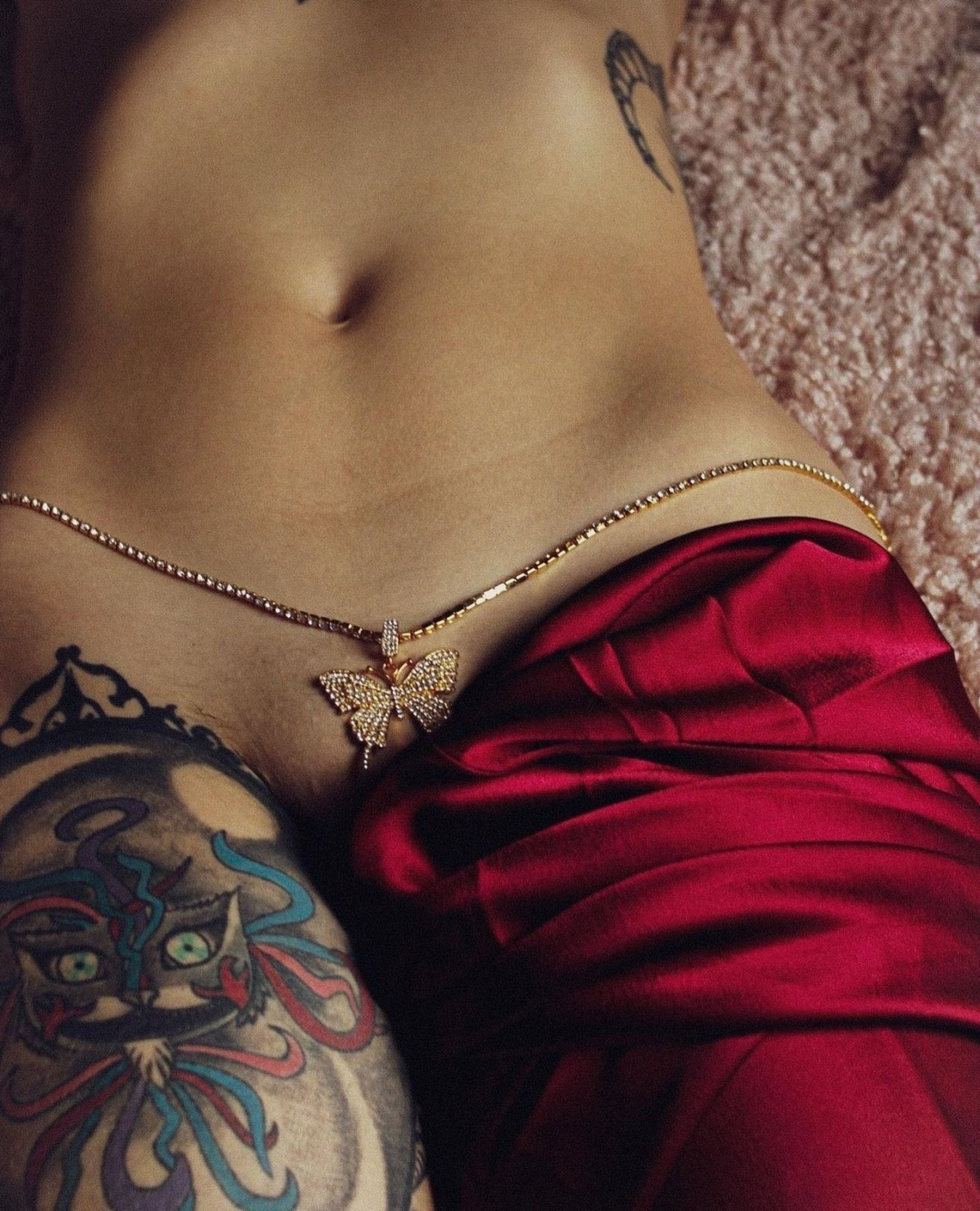 1658x2048, 573 Kb / лобок, тату, украшение