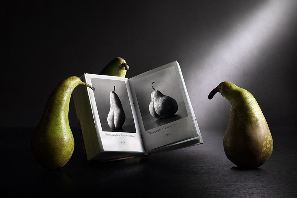 982x655, 82 Kb / груши, книга, фотографии