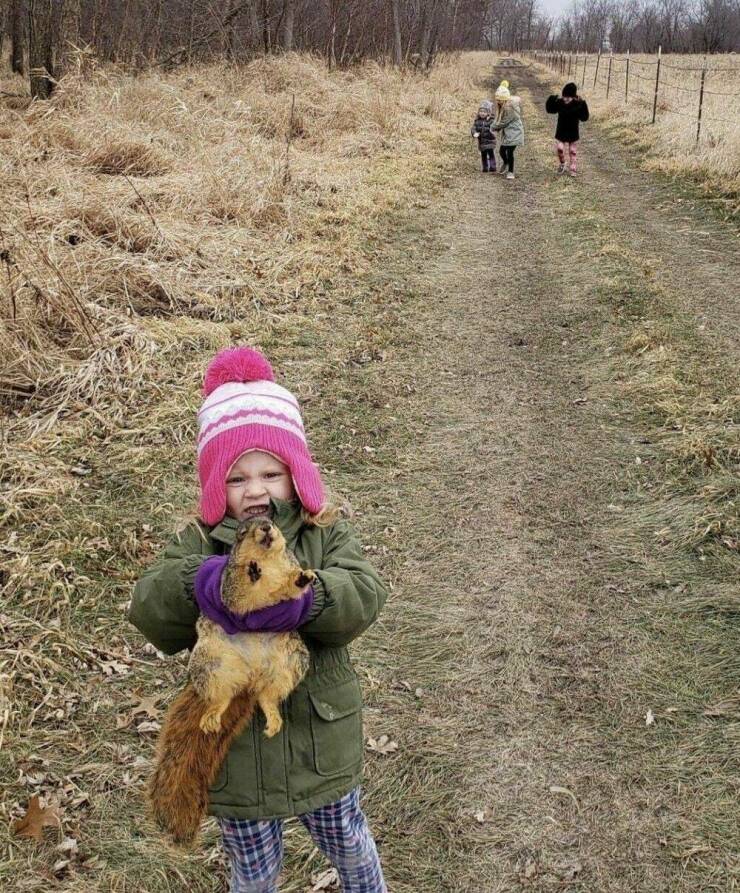 740x893, 166 Kb / Ребёнок, сурок