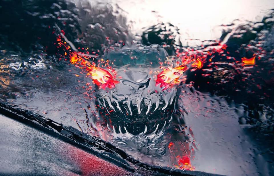 960x616, 86 Kb / разводы, машина, фары, габариты, монстр, дворник, автомобиль