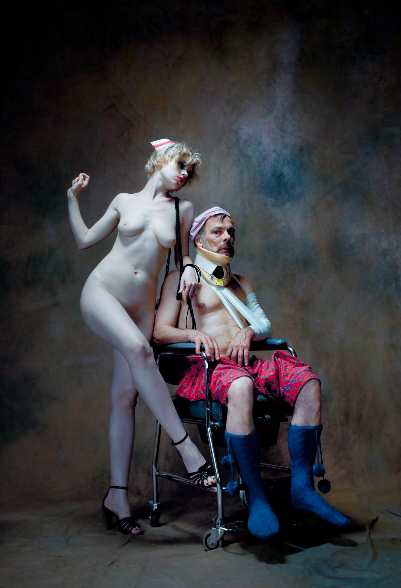 1280x1876, 239 Kb / коляска, перелом, медсестра, jrekas