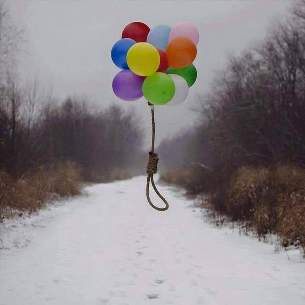 987x987, 62 Kb / шарики, петля, виселица, дорога, кусты, снег, зима