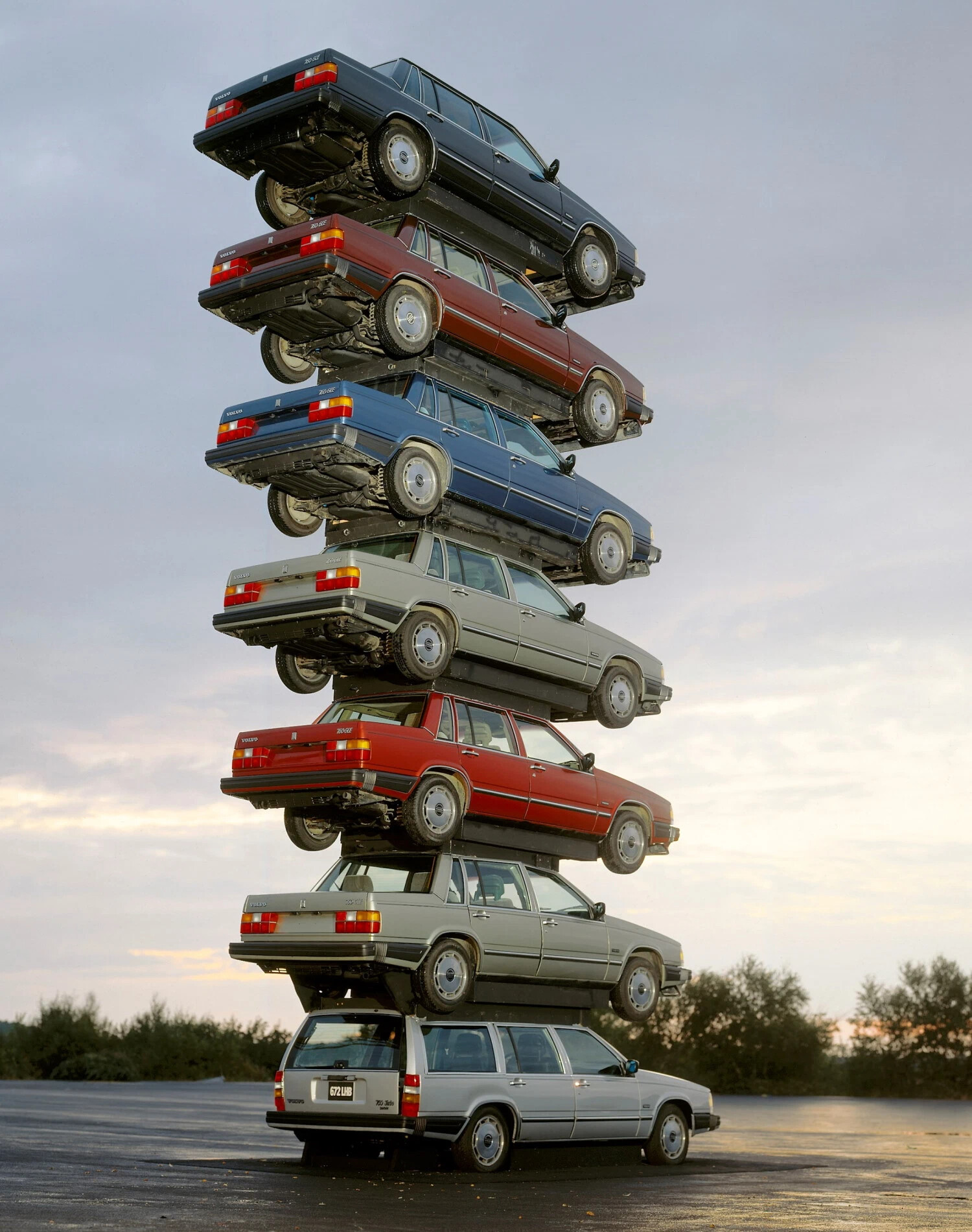 1500x1900, 518 Kb / автомобиль, классика, ретро, вольво, пирамида, Volvo