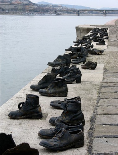 380x500, 60 Kb / памятник, Будапешт