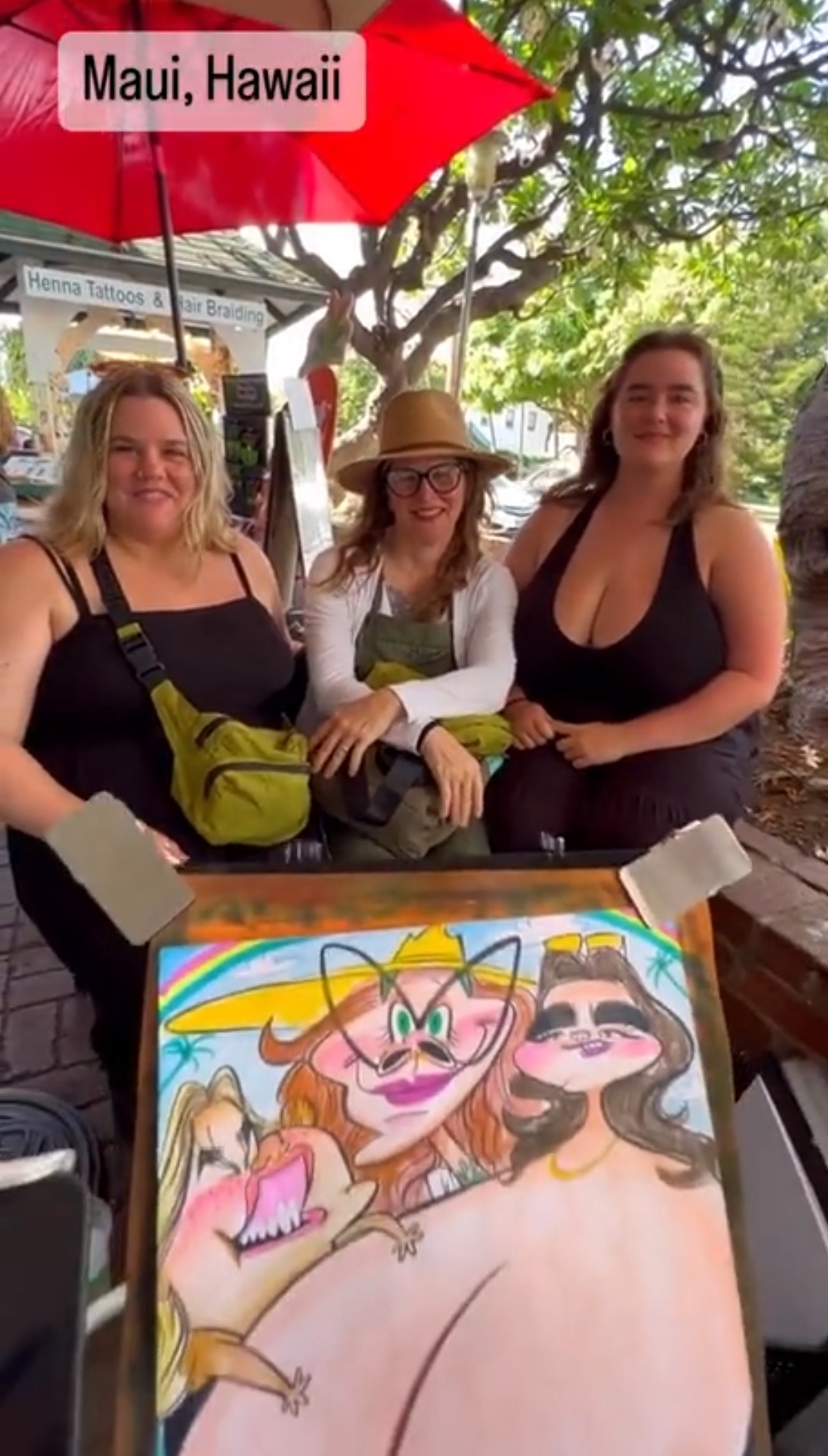 1080x1900, 431 Kb / Портрет, шляпа, очки, вырез, декольте, зонт, художник, сумка