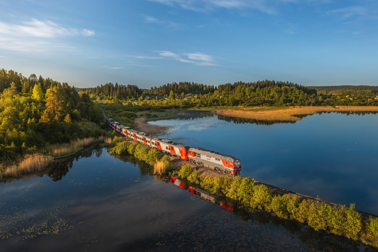 1280x852, 163 Kb / Поезд, Сортавала, ржд, отражение, лес, небо