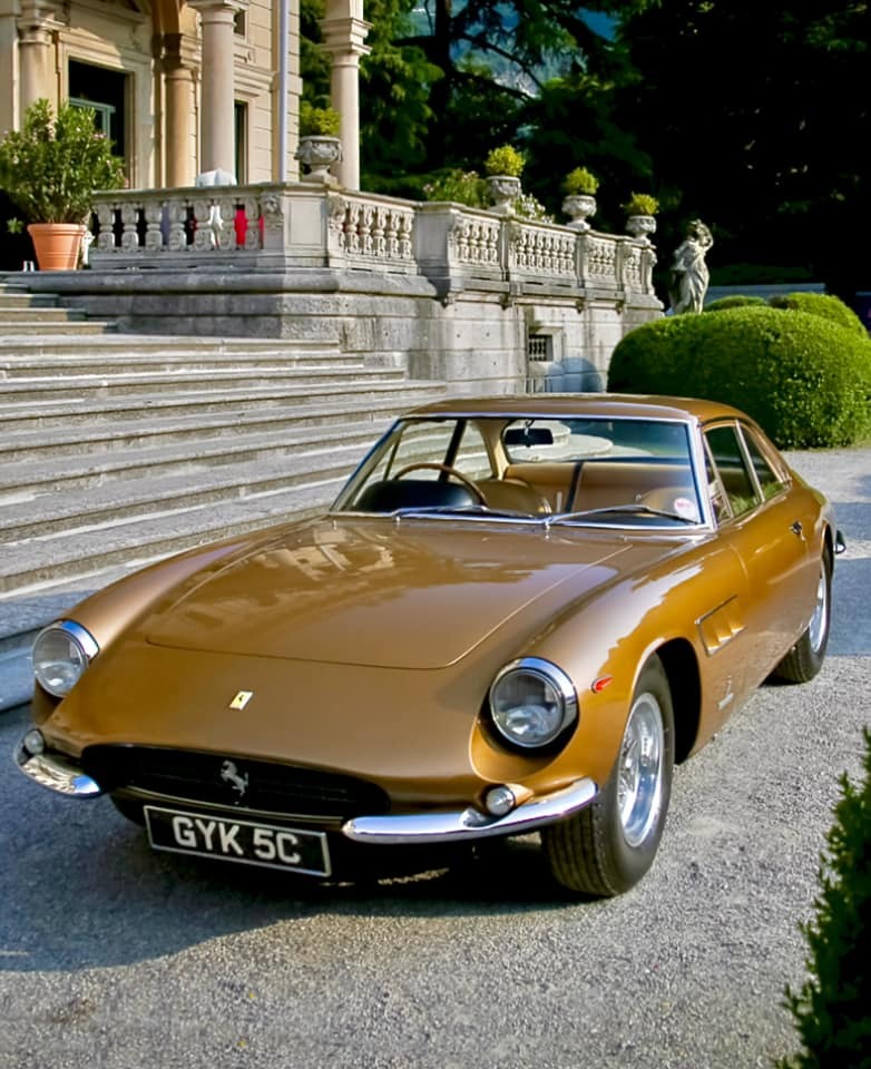 782x960, 149 Kb / автомобиль, классика, ретро, Ferrari, лестница, ступеньки, крыльцо