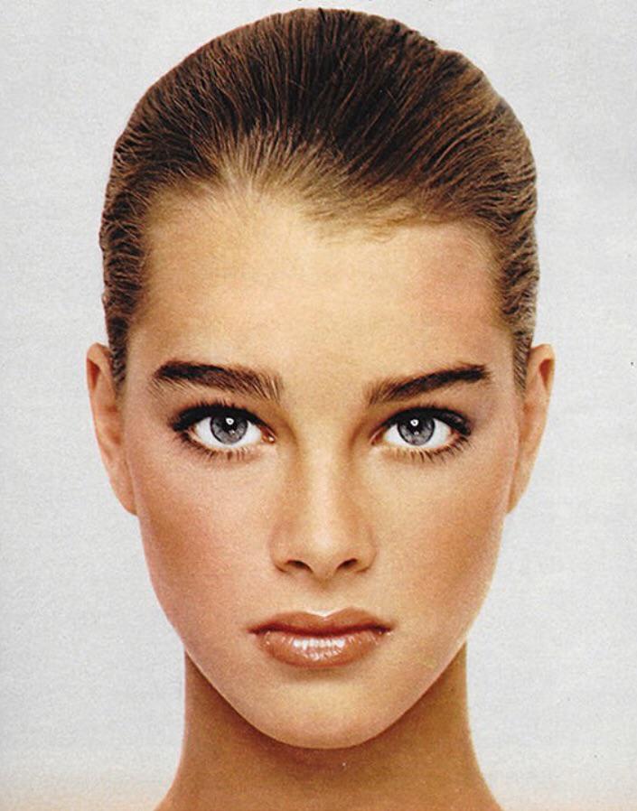 705x898, 75 Kb / Брук Шилдс, портрет, Brooke Shields