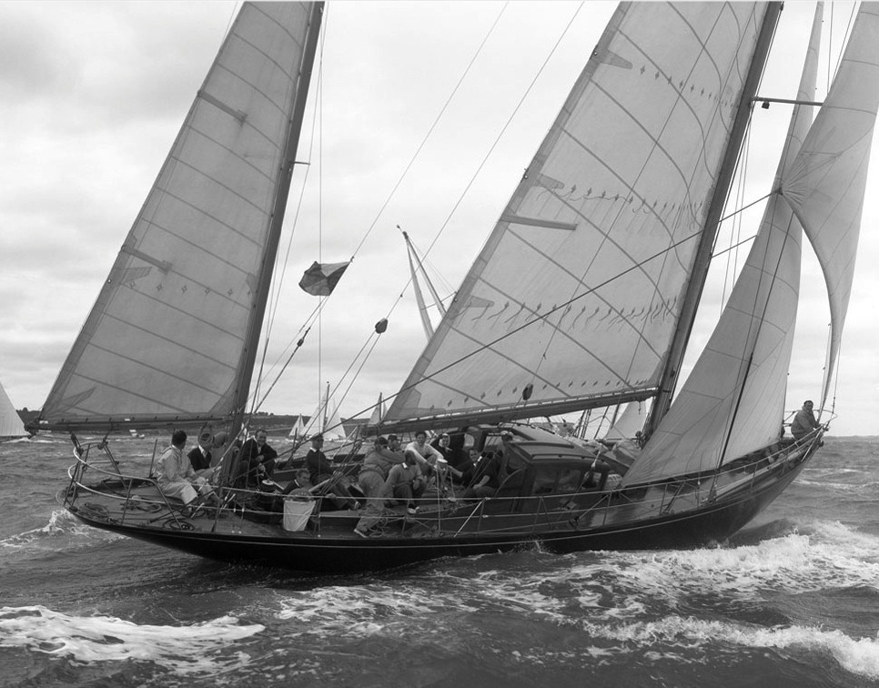 966x756, 191 Kb / Яхта, парусник, ч/б