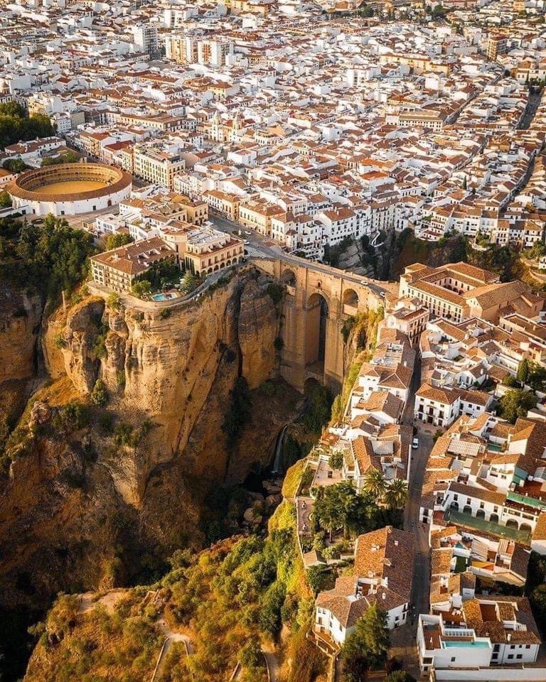 768x960, 293 Kb / Ronda, Spain, Ронда, Испания, обрыв, город, горы, скалы