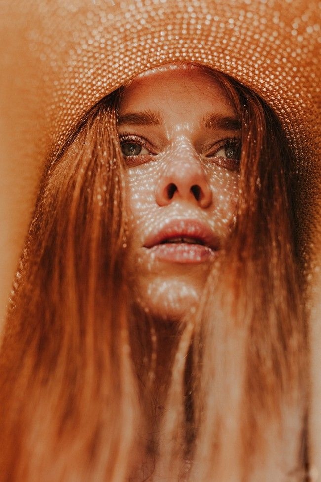 650x975, 157 Kb / дырочки, тень, шляпа, Dorota Gorecka