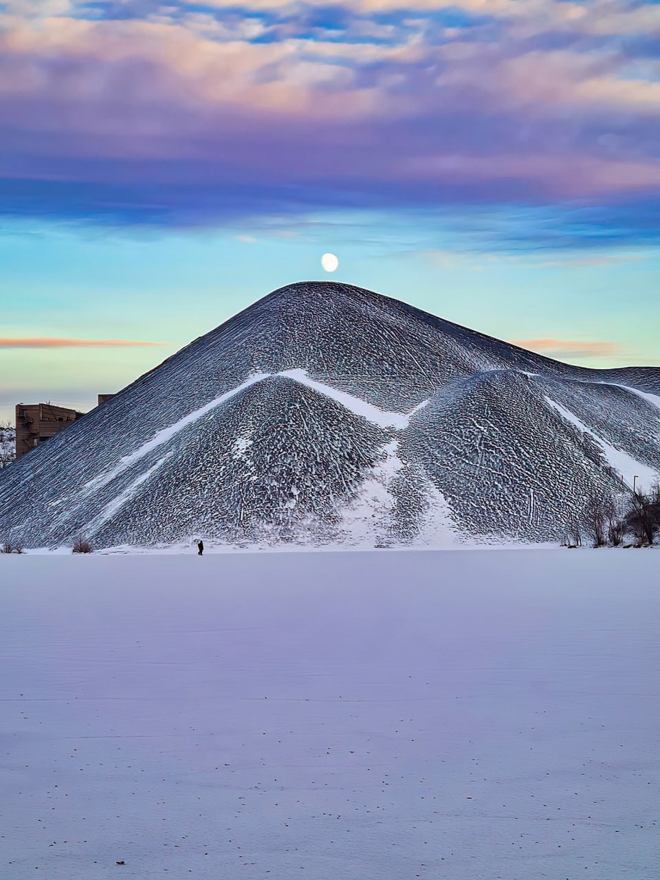 960x1280, 212 Kb / Баймак, гора, холм, небо, солнце, снег