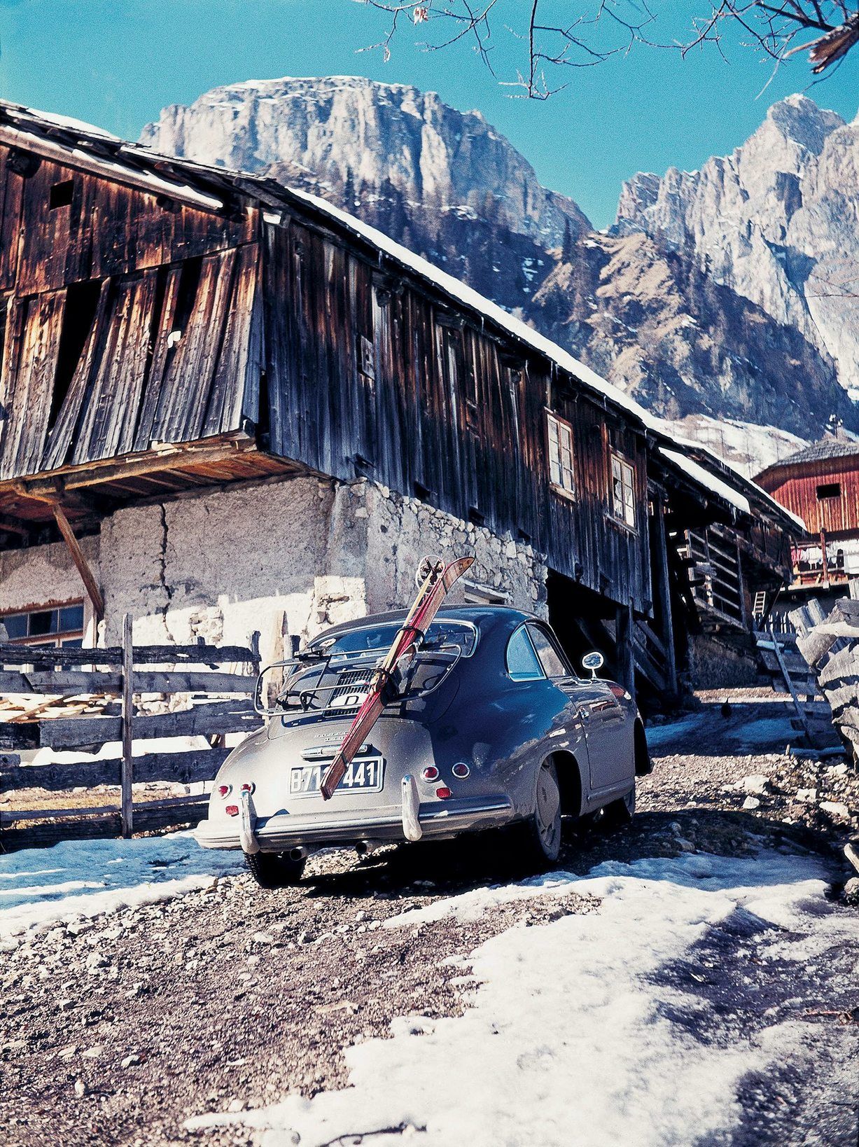 1227x1638, 626 Kb / автомобиль, классика, ретро, Porsche, лыжи