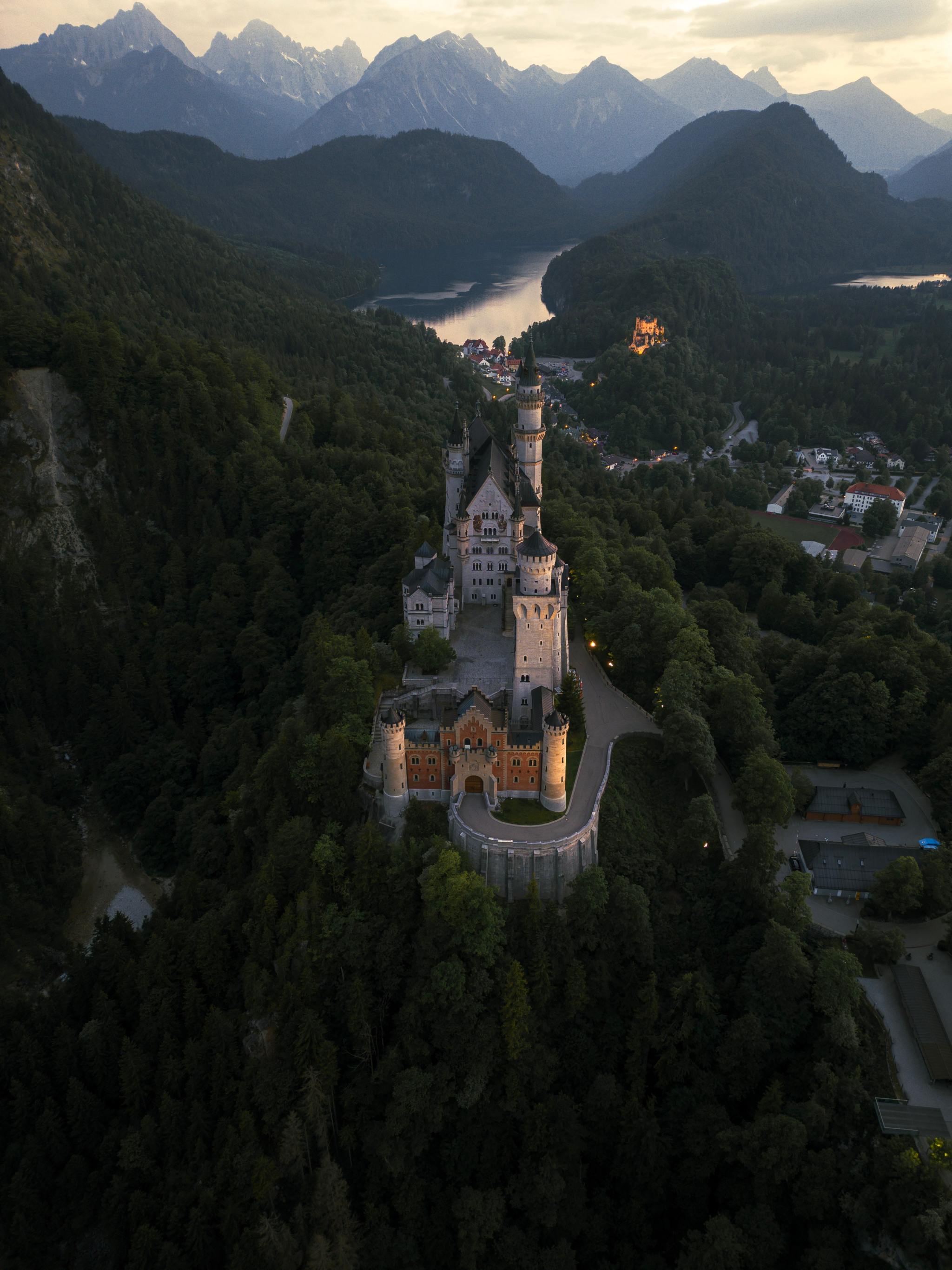 2048x2731, 455 Kb / Замок, Neuschwanstein, Германия