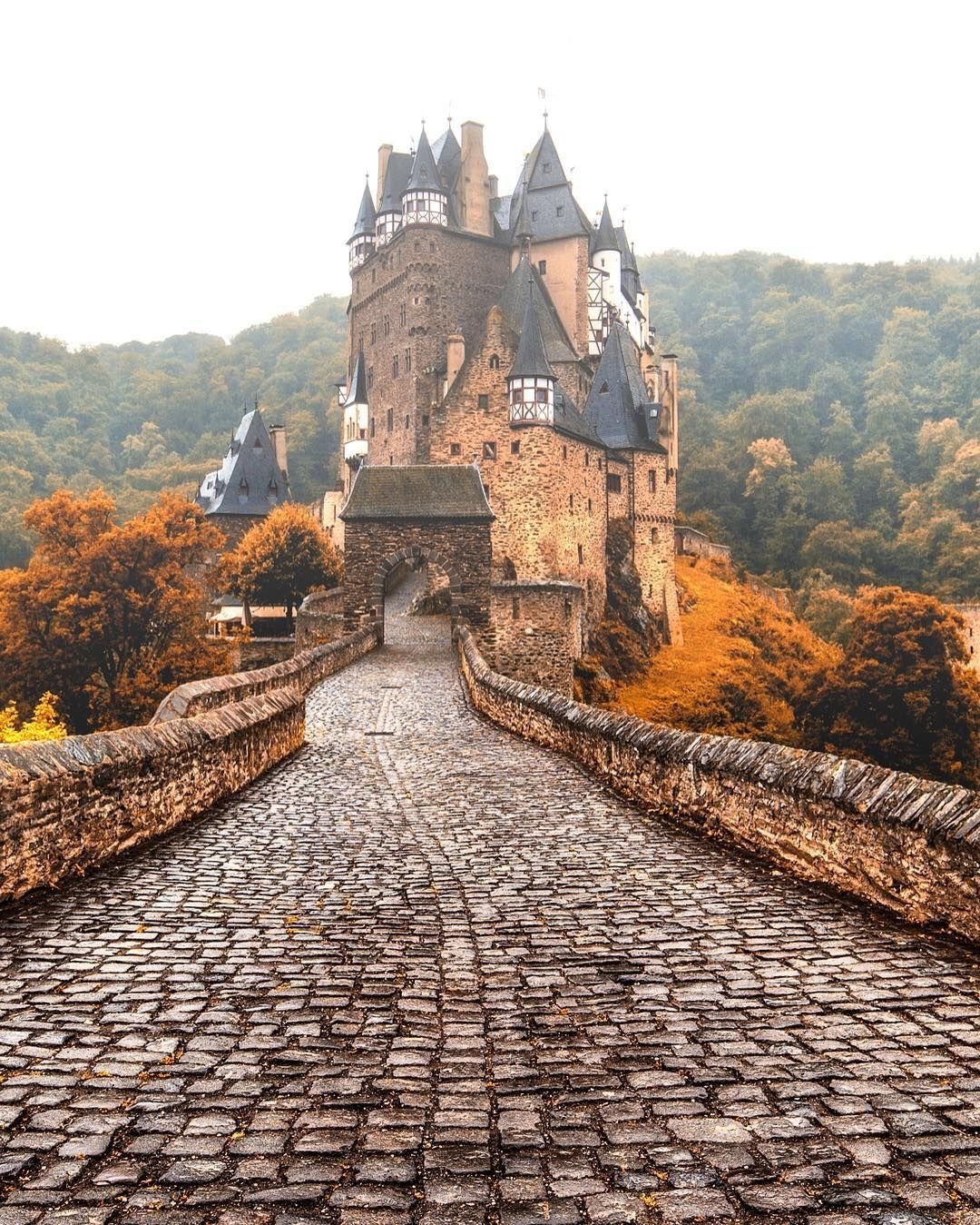 1080x1349, 454 Kb / Замок, крепость, Замок Эльц, Эльц, Германия