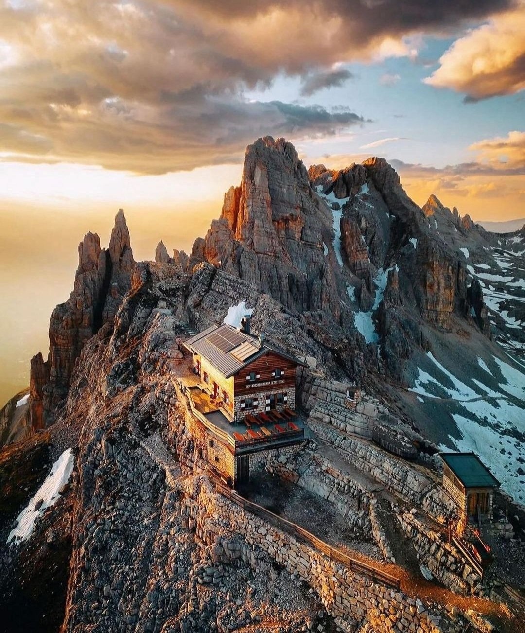 1080x1302, 426 Kb / Италия, Тренто, горы, скалы, снег, дом