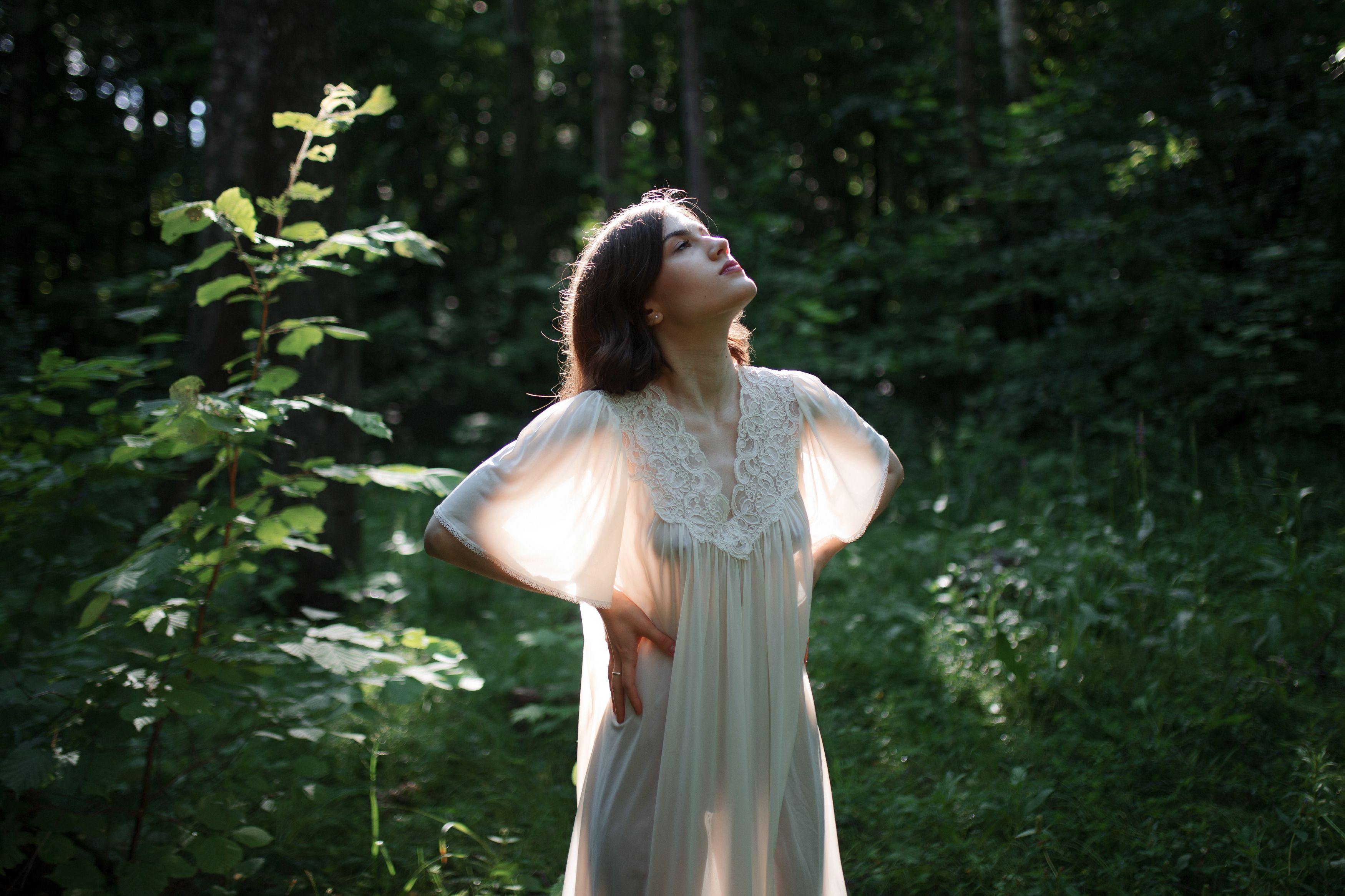 3500x2333, 636 Kb / Лес, ночнушка, сорочка, прозрачная