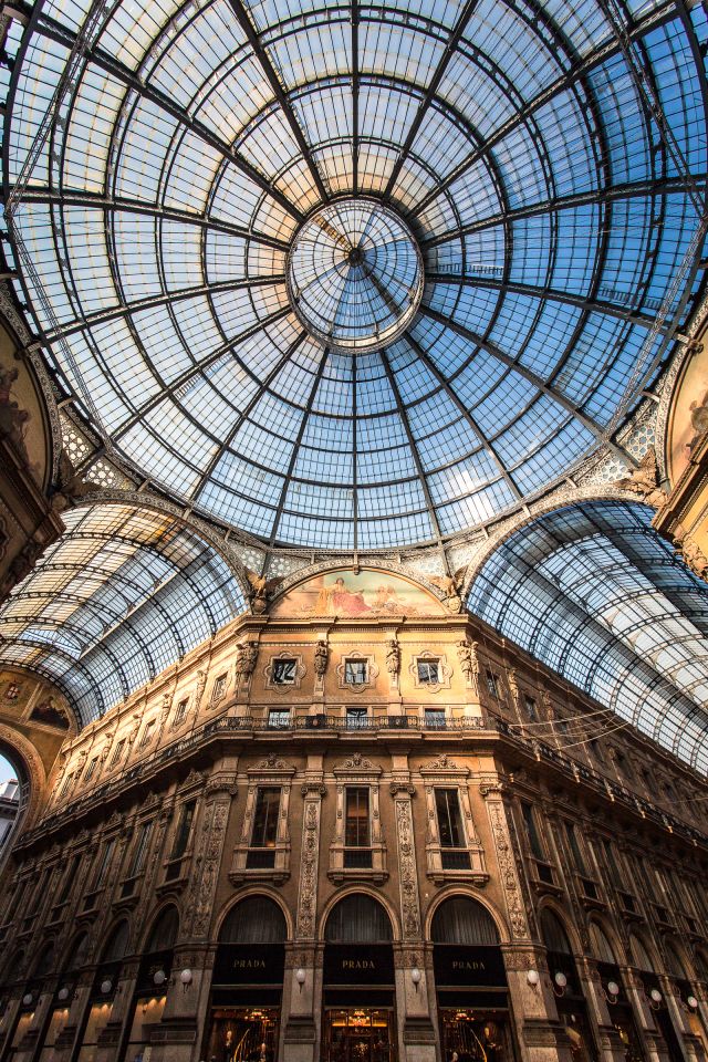 640x960, 238 Kb / Италия, Милан, крыша, купол, галерея