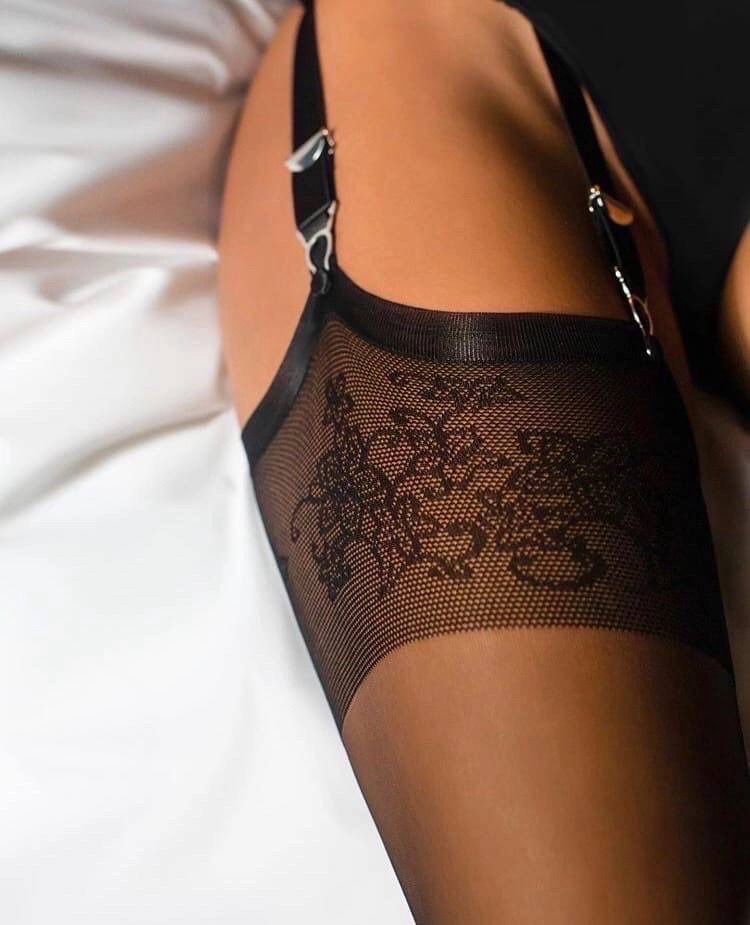 750x925, 83 Kb / Чулки