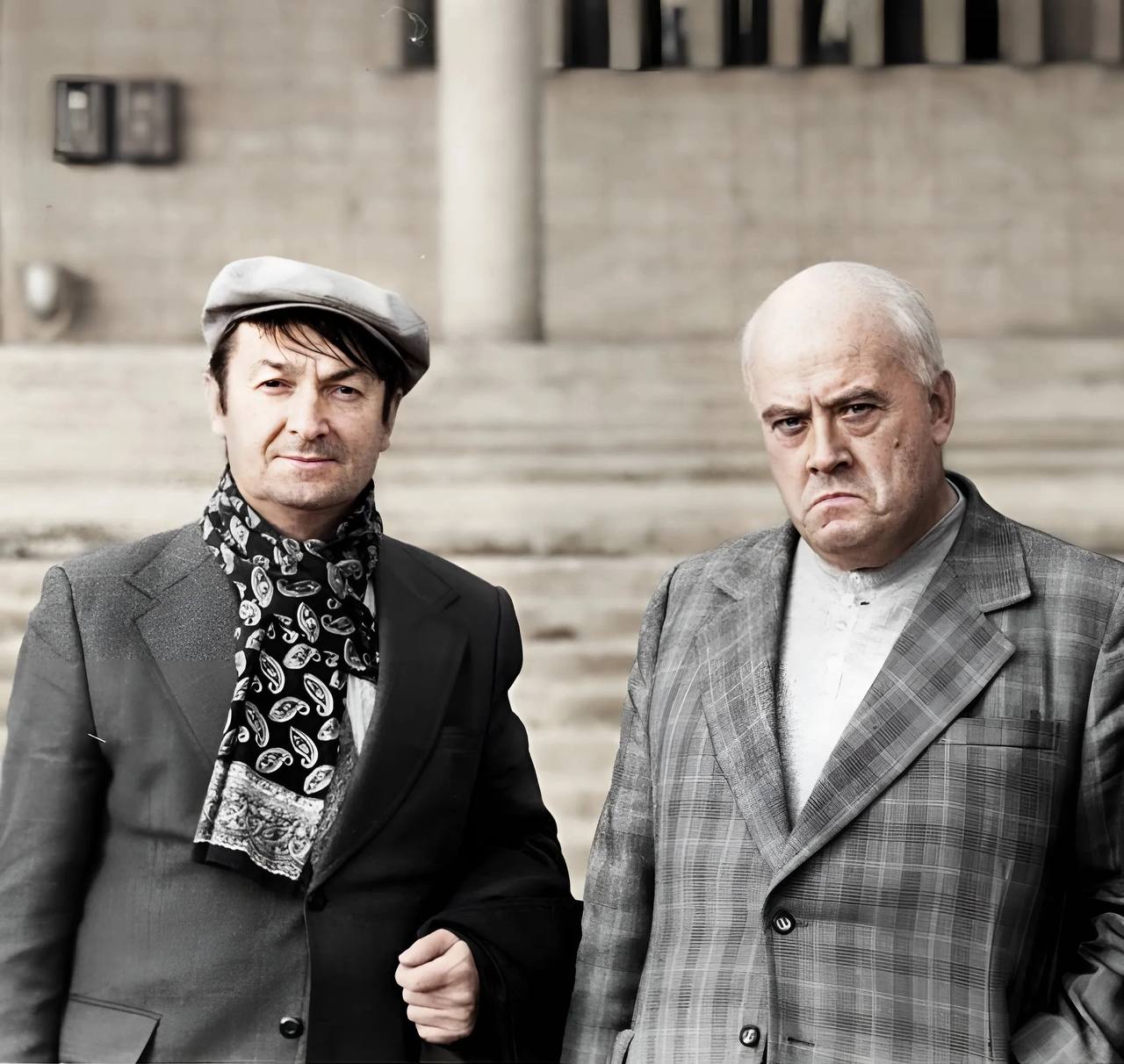 1280x1212, 155 Kb / Вицин, Моргунов, пиджак, кепка, шарф