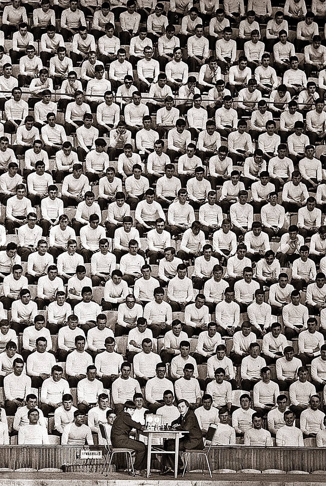 1080x1611, 495 Kb / ч/б, шахматы, стадион, Анатолий Карпов, 1978