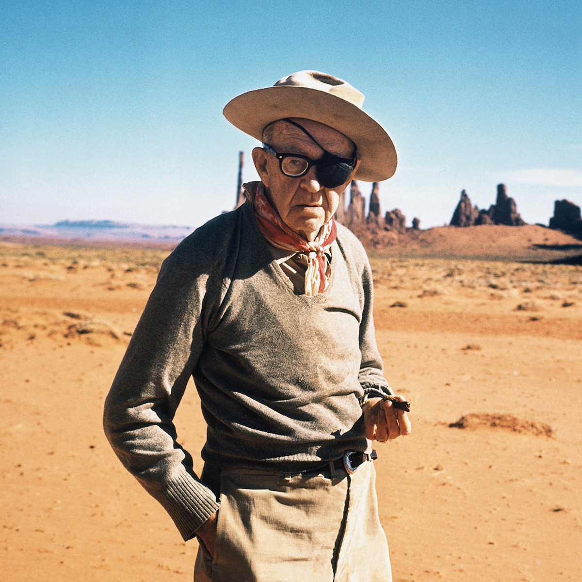 1200x1200, 462 Kb / John Ford, Режиссер, Продюсер, Сценарист, Актер, Оператор, Монтажер, США, шляпа, очки, сигара