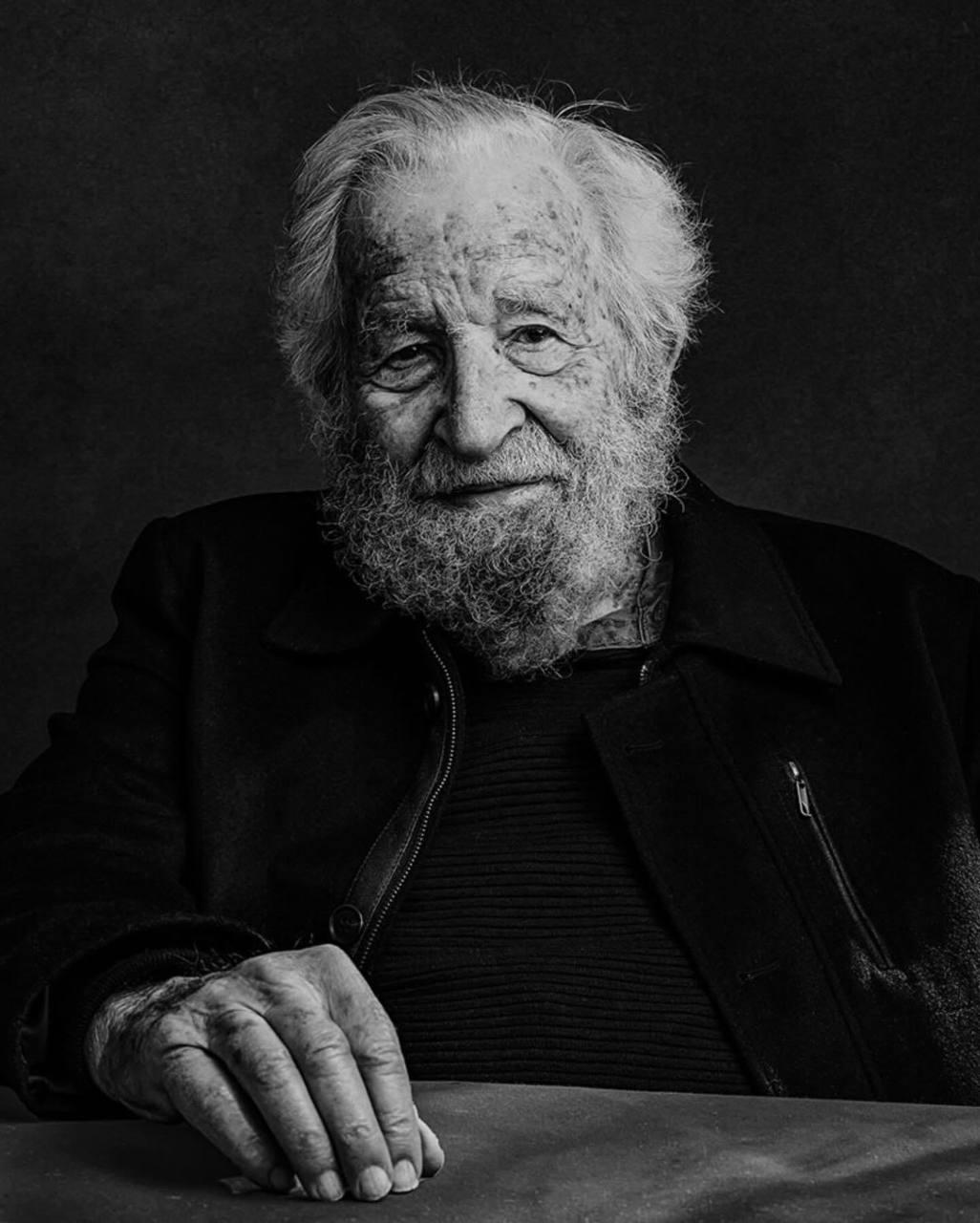 1026x1280, 106 Kb / Ноам Хомский, ч/б, борода