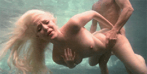 473x237, 575 Kb / дело, вода, блондинка, тело