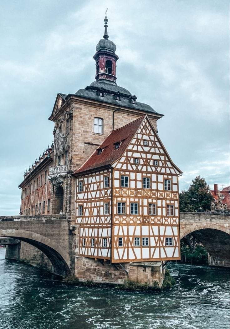 735x1053, 163 Kb / Германия, дом, архитектура, река, мост, шпиль, купол