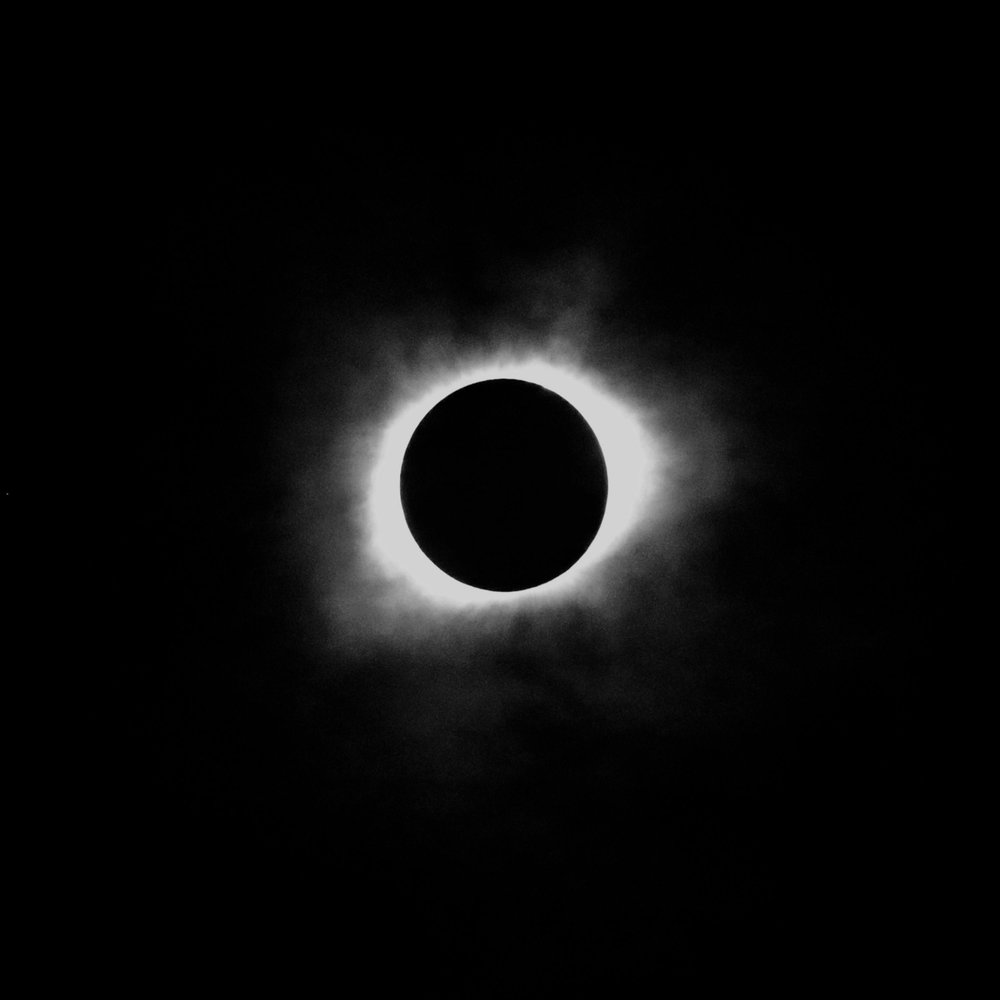 1000x1000, 29 Kb / новолуние, черная луна, ч/б