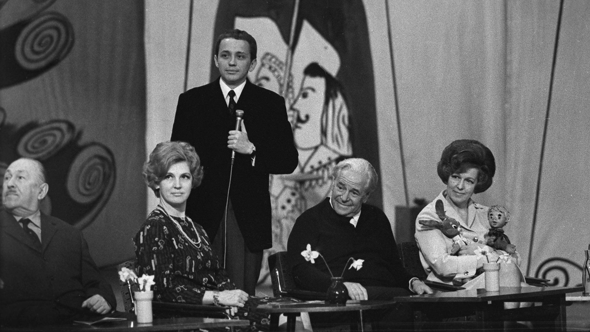 1920x1080, 294 Kb / ч/б, Масляков, КВН, СССР