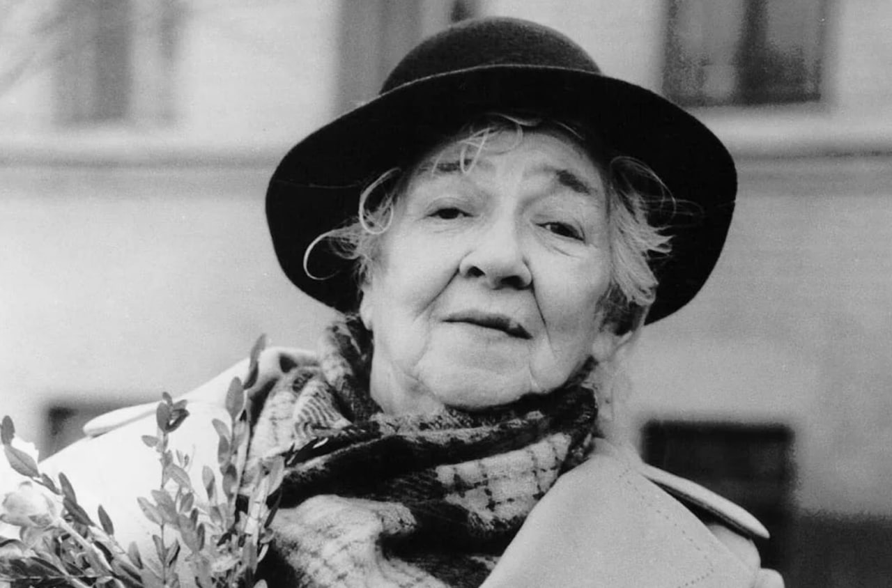 1280x844, 110 Kb / Раневская, Пушкин, ч/б