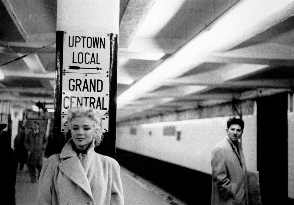 1024x714, 92 Kb / NY, метро, ч/б, Marilyn Monroe, Мэрилин Монро