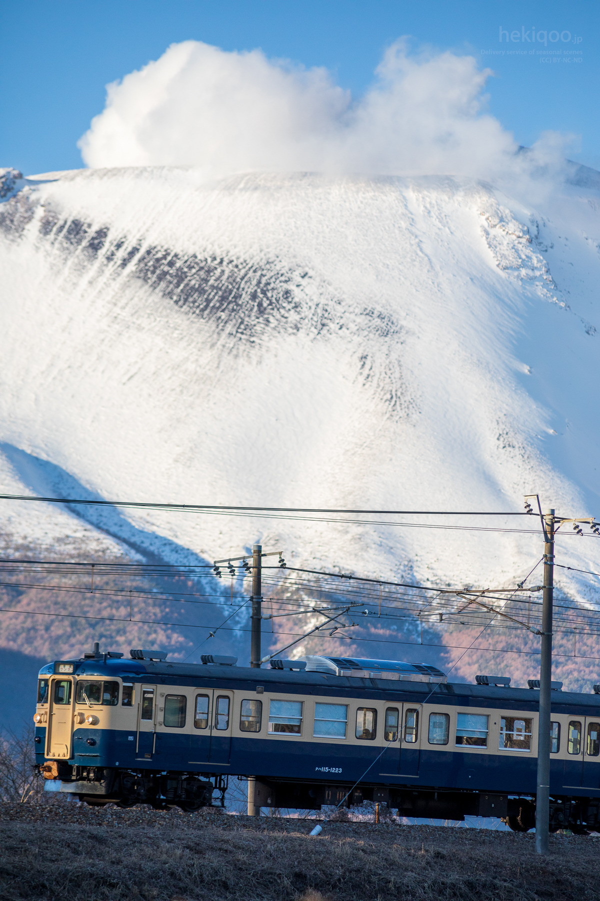 1200x1800, 626 Kb / поезд, небо, облака, горы, снег