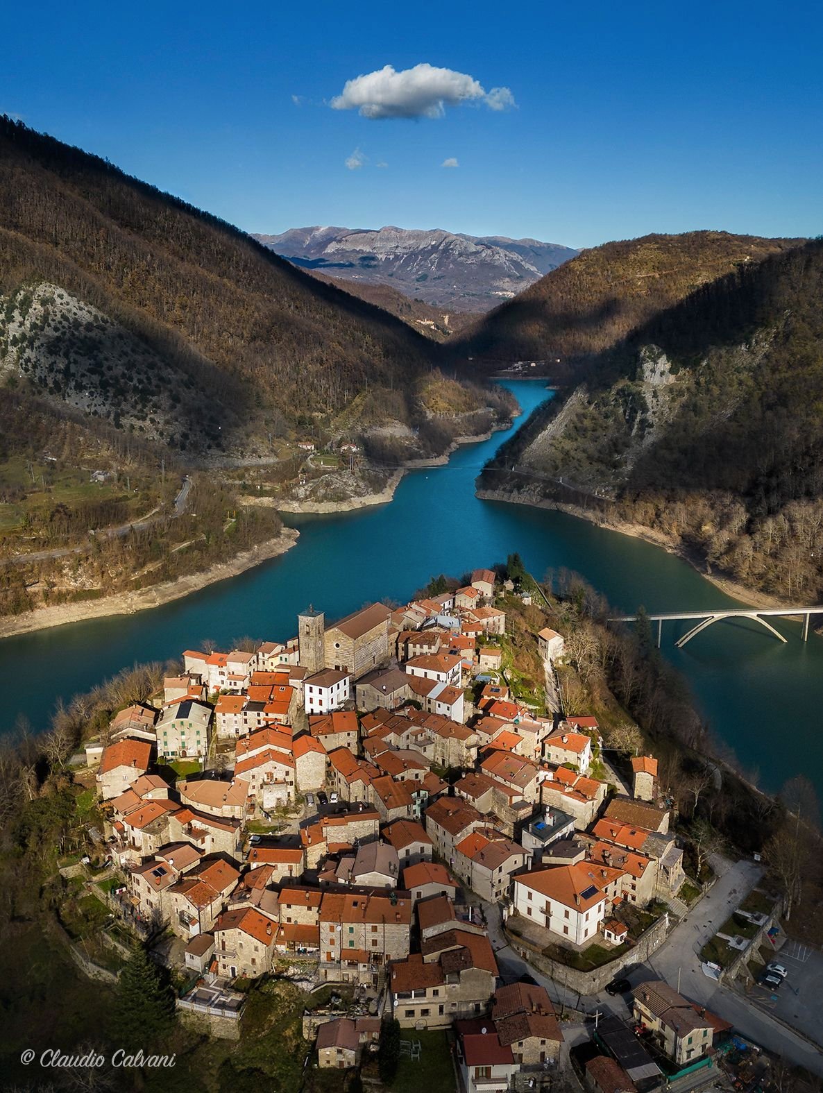 1186x1575, 414 Kb / Италия, горы, река, мост