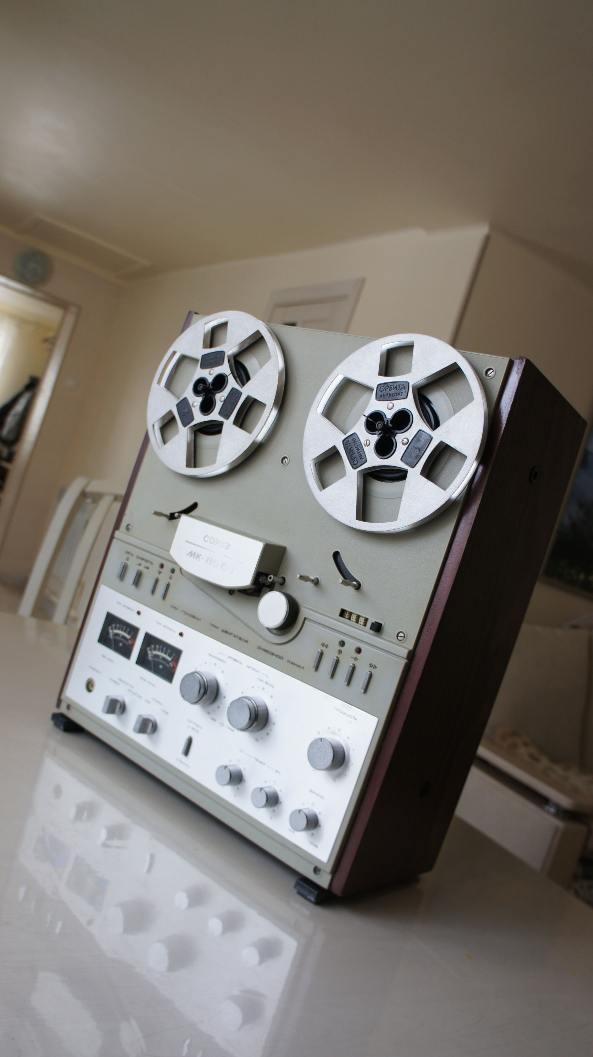 2048x3651, 438 Kb / магнитофон, Катушечный магнитофон, Союз 110 С1, катушка, бобина, СССР