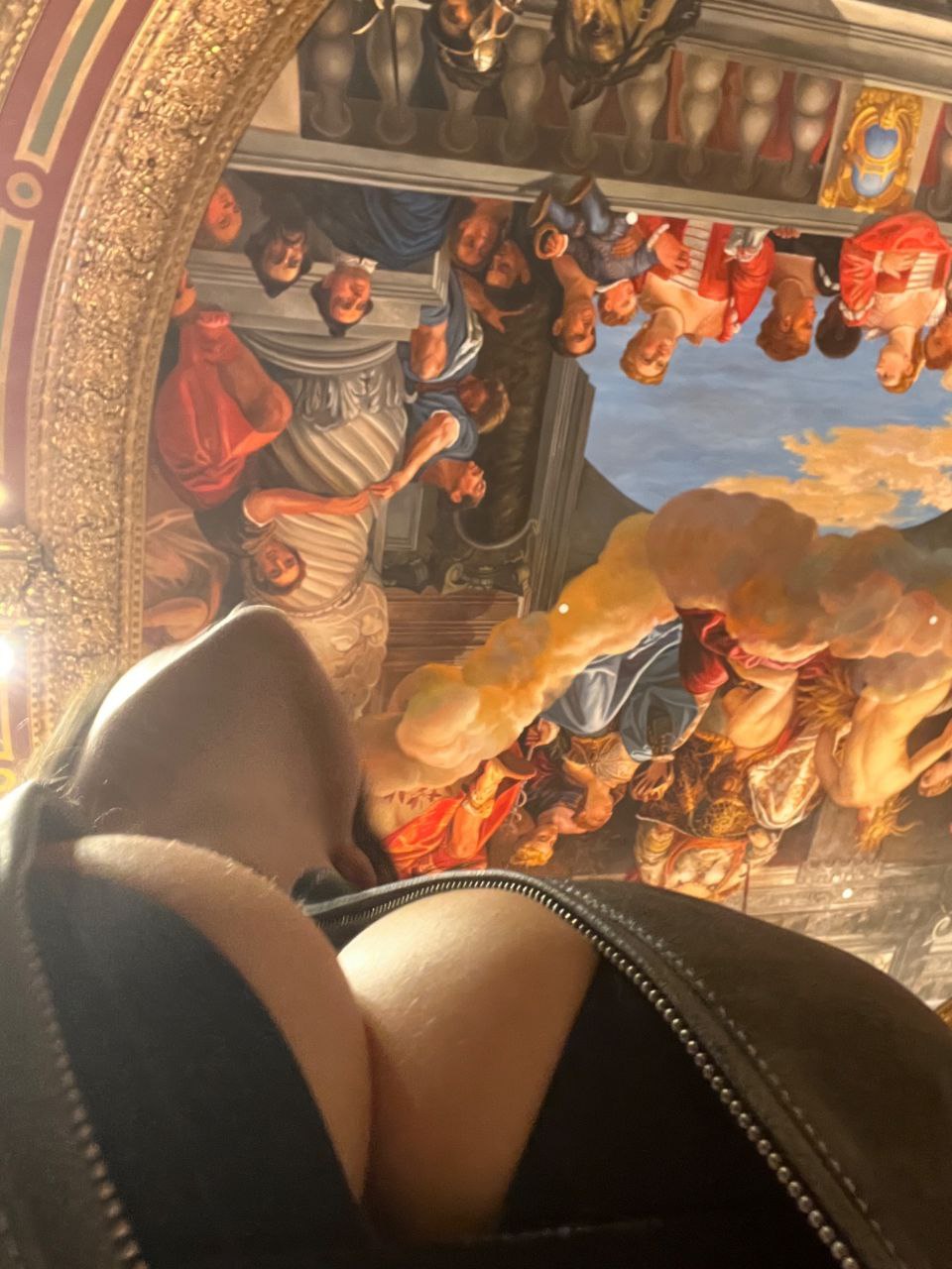 960x1280, 176 Kb / Сиськи, фреска, потолок